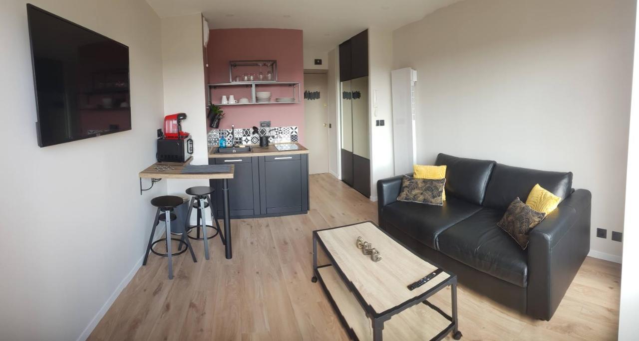 Le Yacht Club1 Apartment Блонвил-сюр-Мер Екстериор снимка